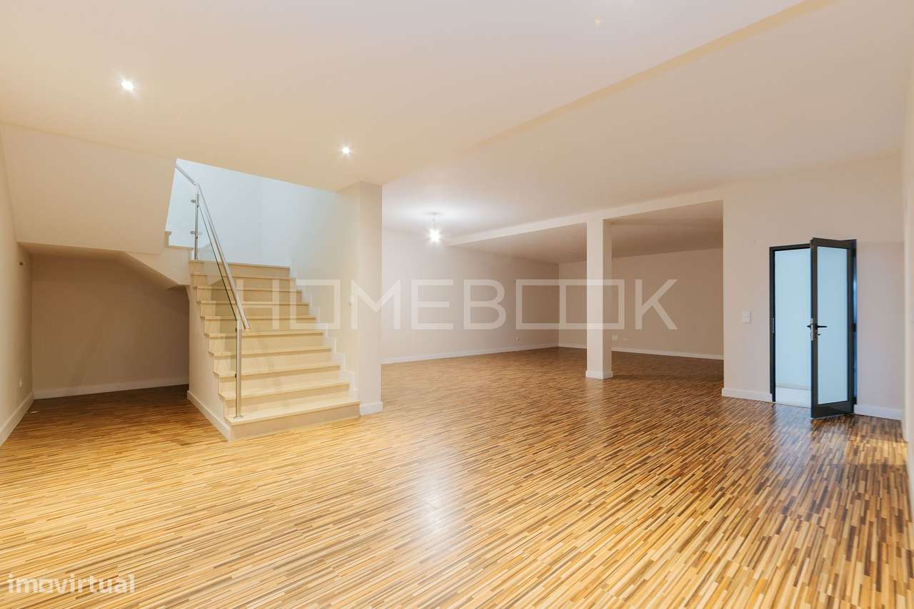 MORADIA T4+1 VÁRZEA DE SINTRA, 3 PISOS, GARAGEM e PISCINA-57