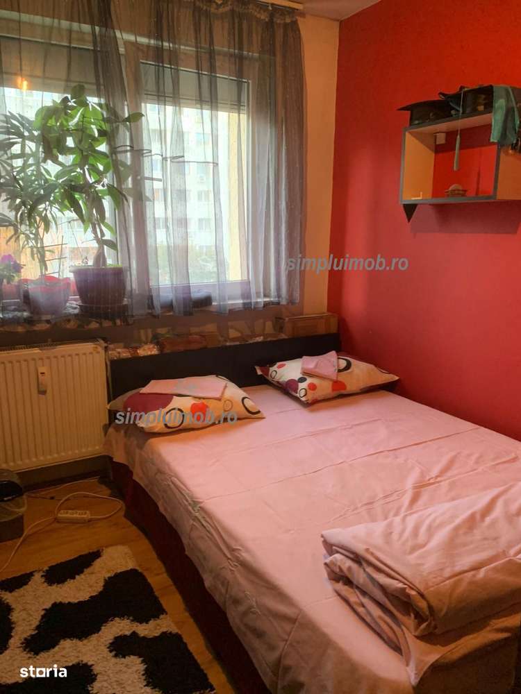 Dristor Apartament 3 Camere Spatios cu Balcon