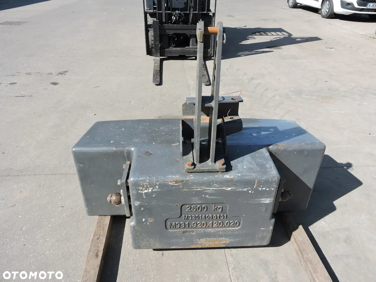 Obciążnik balast  Fendt 3300 kg jak nowy na TUZ 2500 1800 1250 - 4