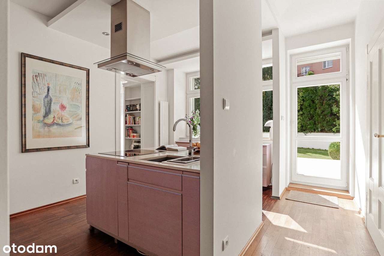 Willa z lat 30tych z osobnym mieszkaniem-6