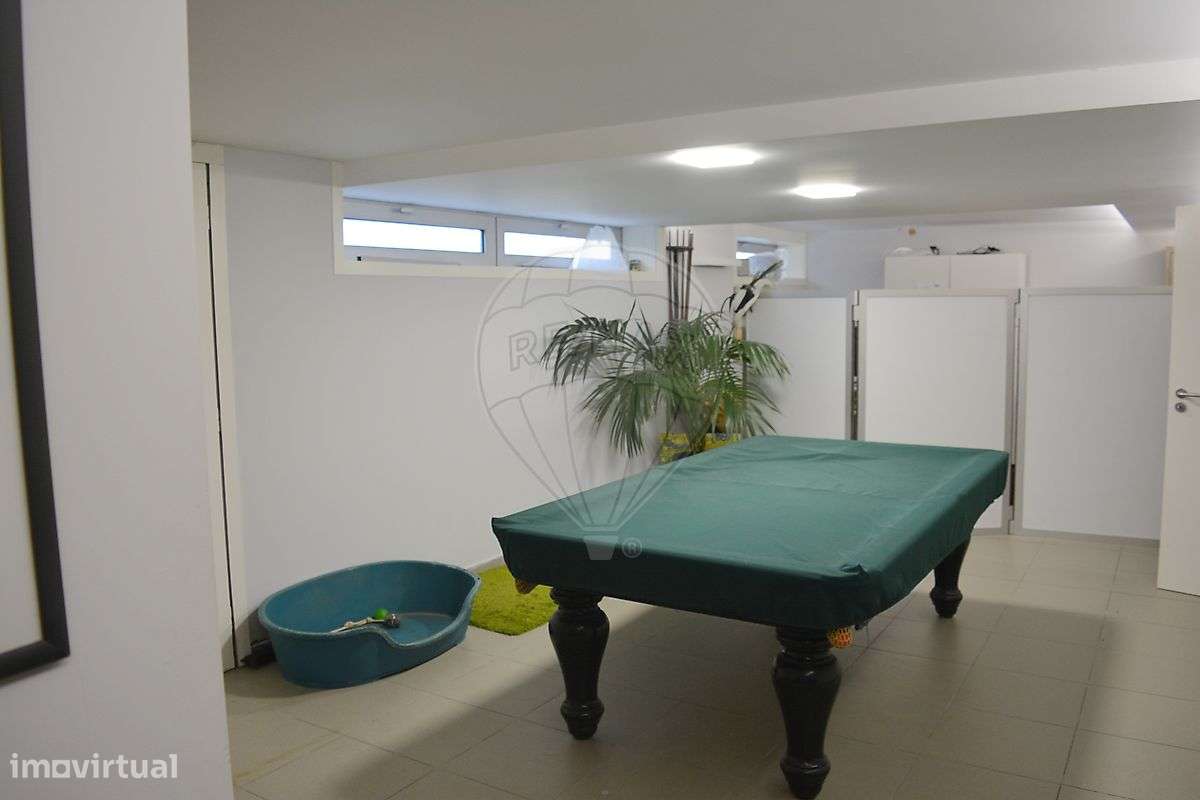 Moradia T4 para venda-34