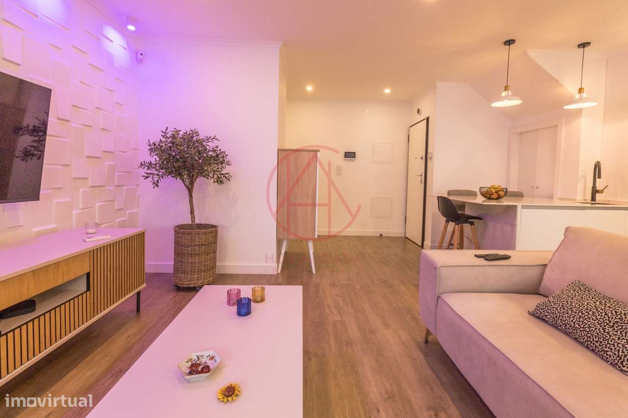 R/C de Moradia bi-familiar com quintal e garagem individual-6