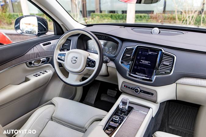 Volvo XC 90 - 30