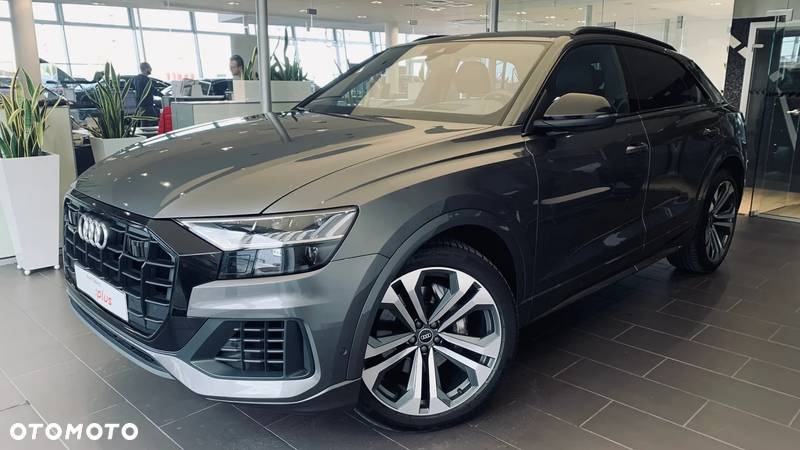 Audi Q8 55 TFSI mHEV Quattro Tiptronic - 1