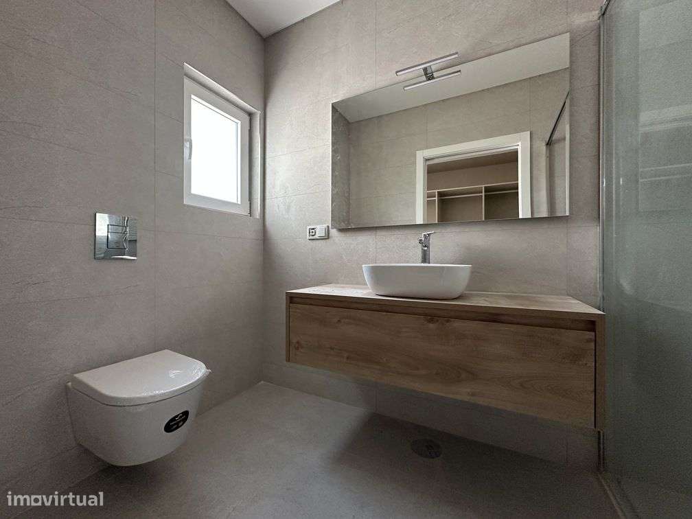 Moradia térrea NOVA T3+1 próximo das praias da Ericeira - Grande imagem: 4/17