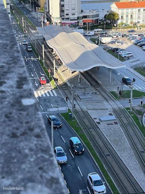 Lugar de Garagem Avenida da República Gaia - em frente ao Metro-7