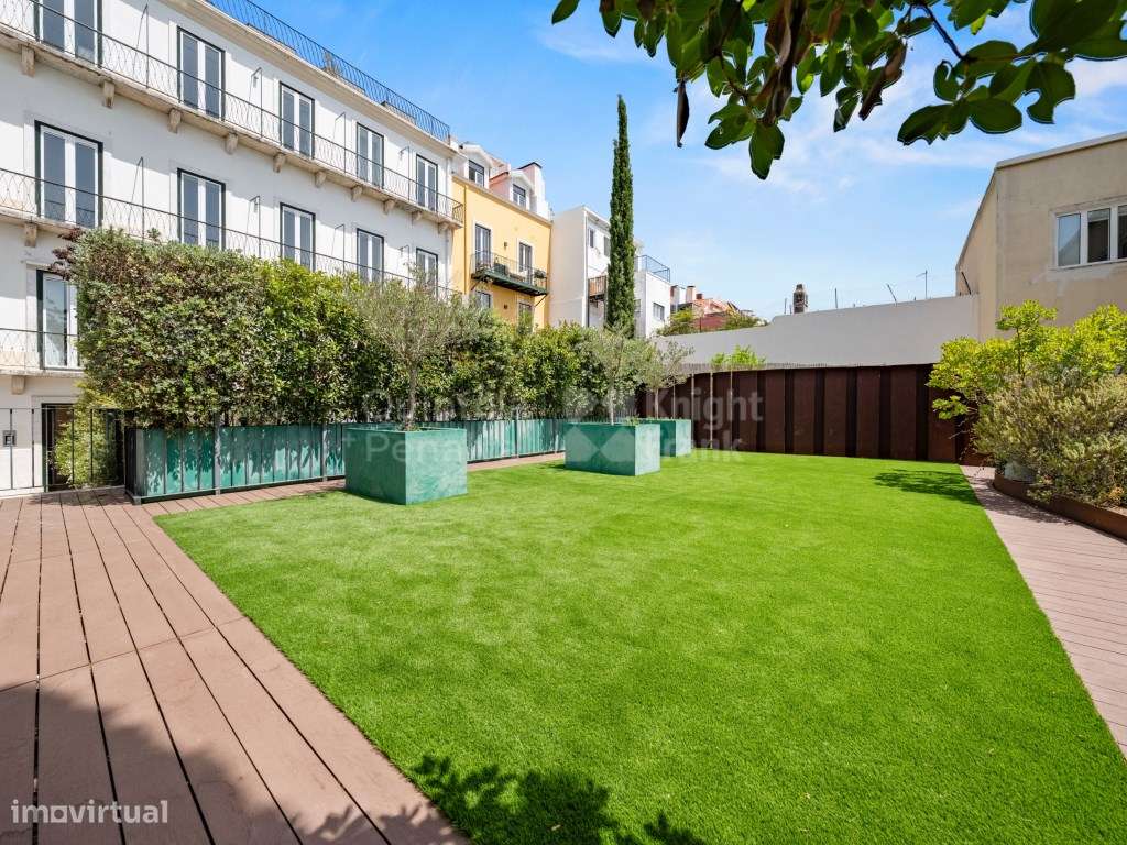 Apartamento T3 com vista rio para venda na Lapa, Lisboa-9
