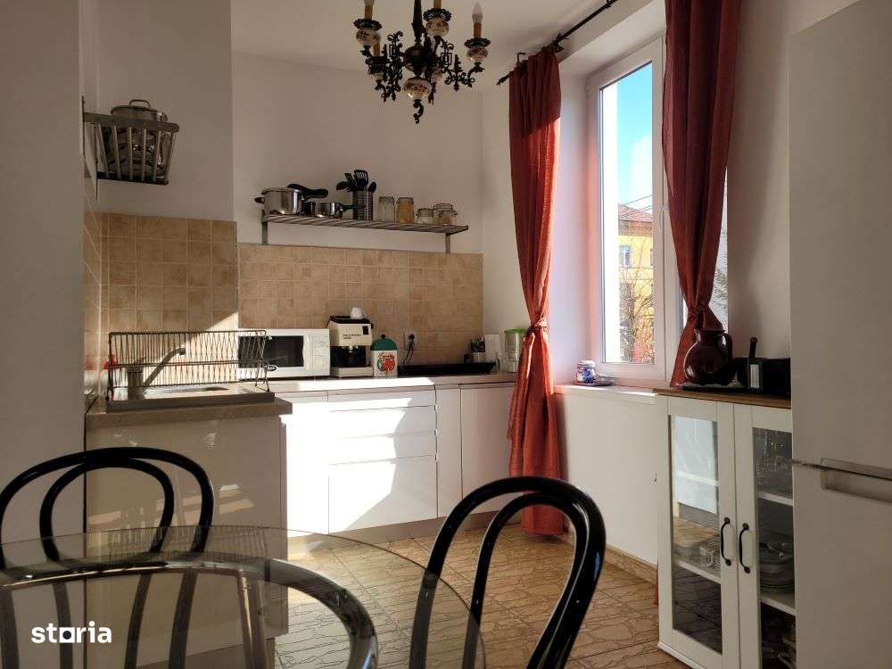 Apartament, 70 m², -1