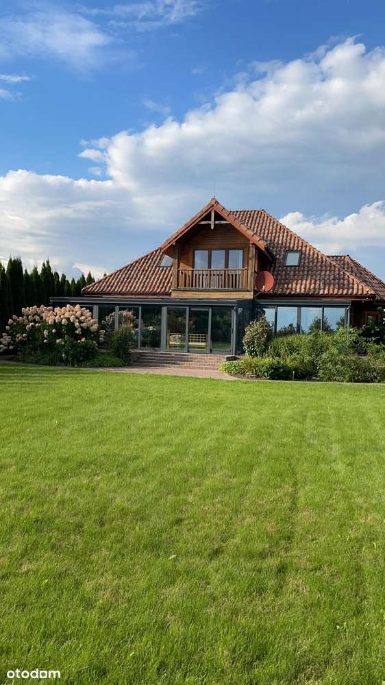 Na sprzedaż rezydencja premium, 330 m², działka 3650 m², Arcelin
