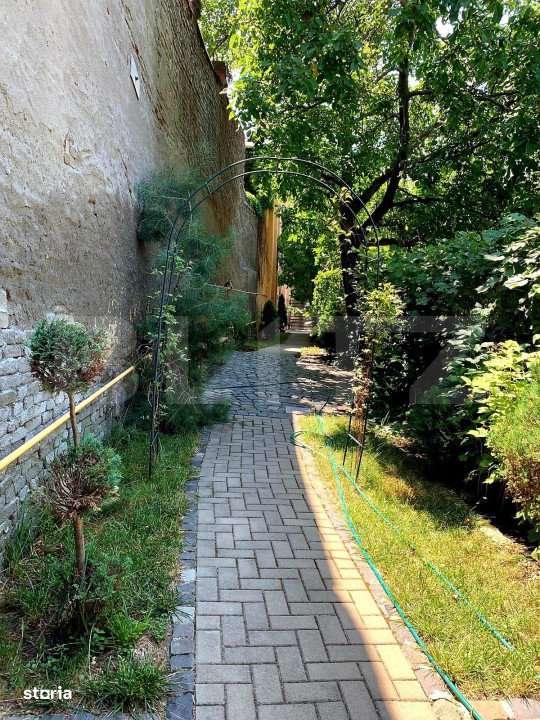 Casa spatioasa la pret de apartament, 76 mp, curte, zona Centrala! - Imagine principală: 2/15