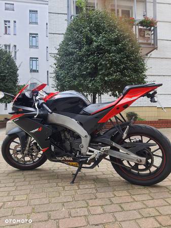 Aprilia RS - 8