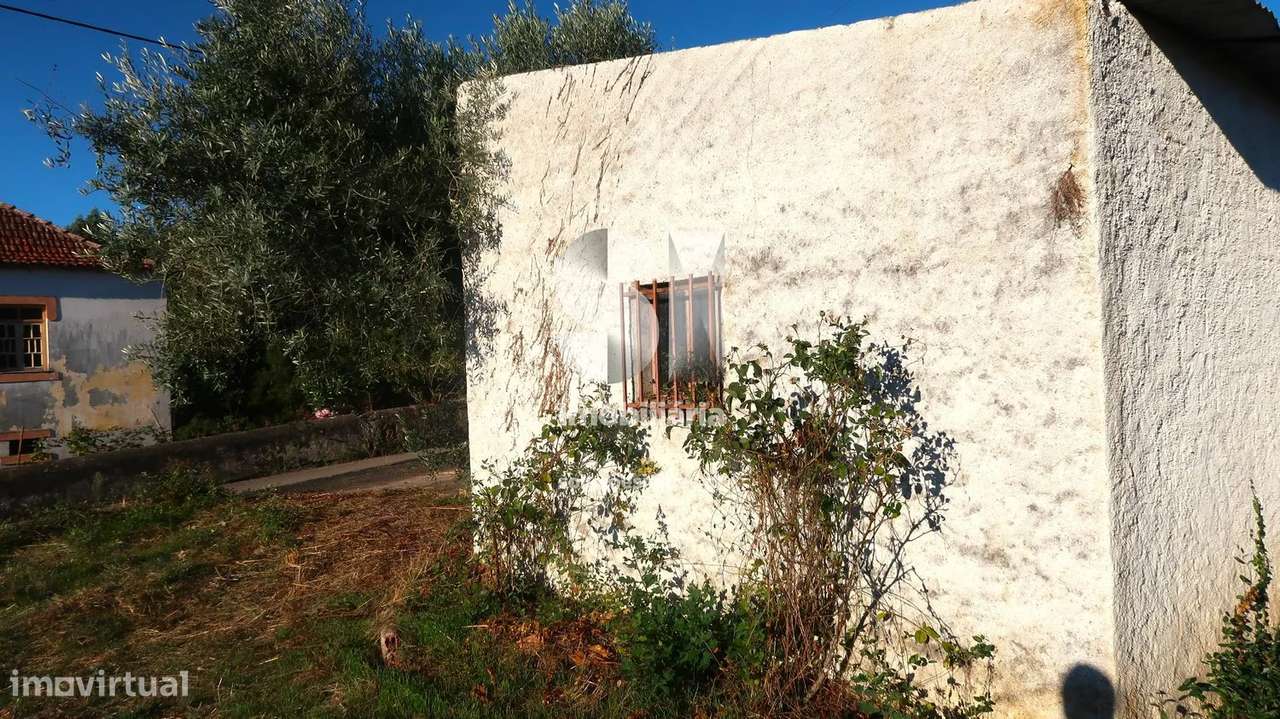 Moradia para Restaurar T2 - Grande imagem: 5/27