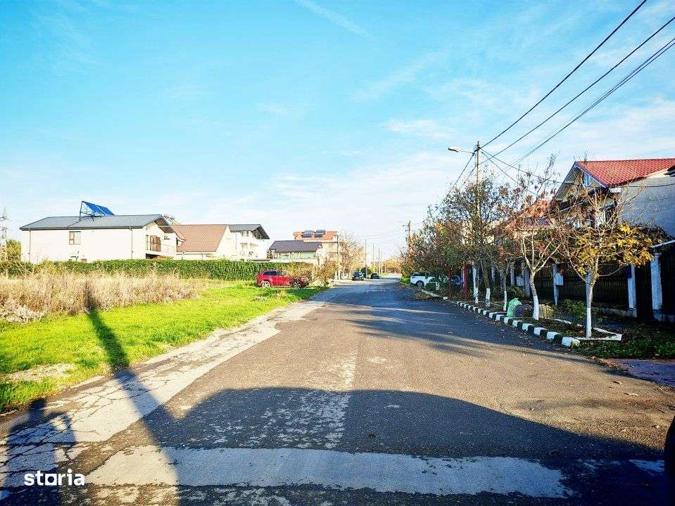 Teren langa case cu dubla deschidere si utilitati aproape-5