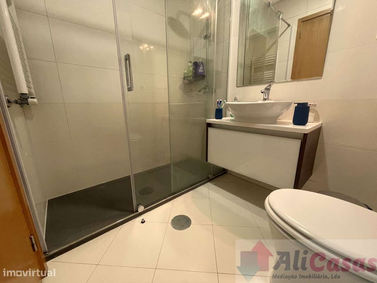 Excelente T3 Último Piso- Lugar de Garagem P/2 carros-28