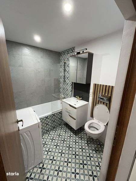 Casa ultracentral avand 5 apartamente - Imagine principală: 4/8