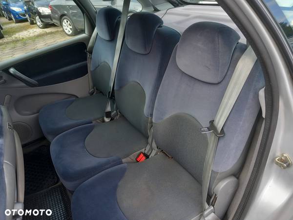 Citroën Xsara Picasso 2.0 HDI Exclusive - 16