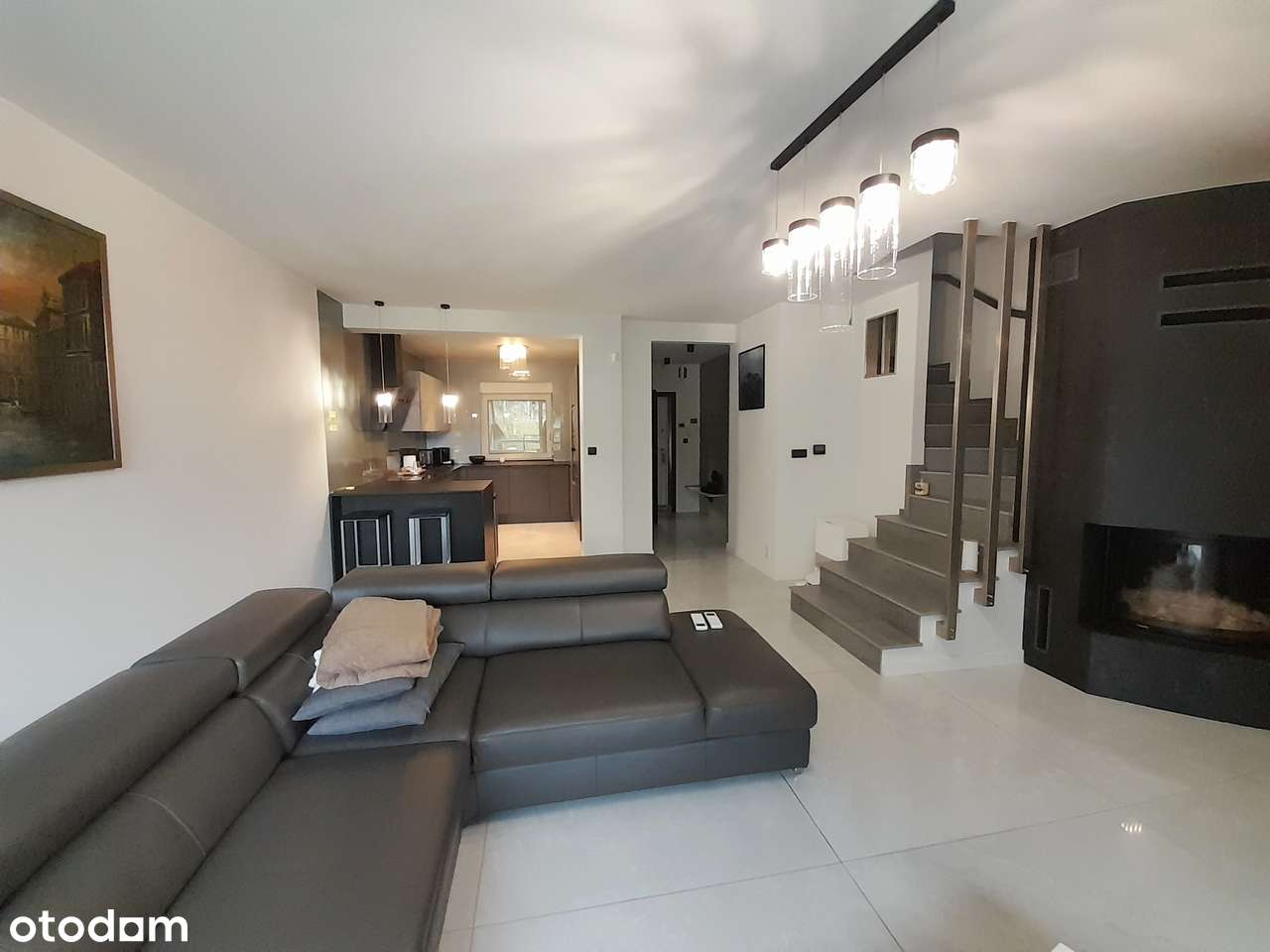 Komfortowy dom w zabudowie szeregowej.-0