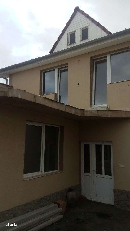 Casa de locuit P+M Comuna Lazareni, sat Cărăndeni - Imagine principală: 3/6