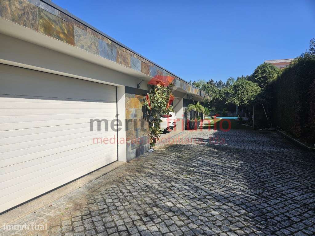 FANTÁSTICA MORADIA T3 C/ PISCINA - MANHENTE - BARCELOS-9