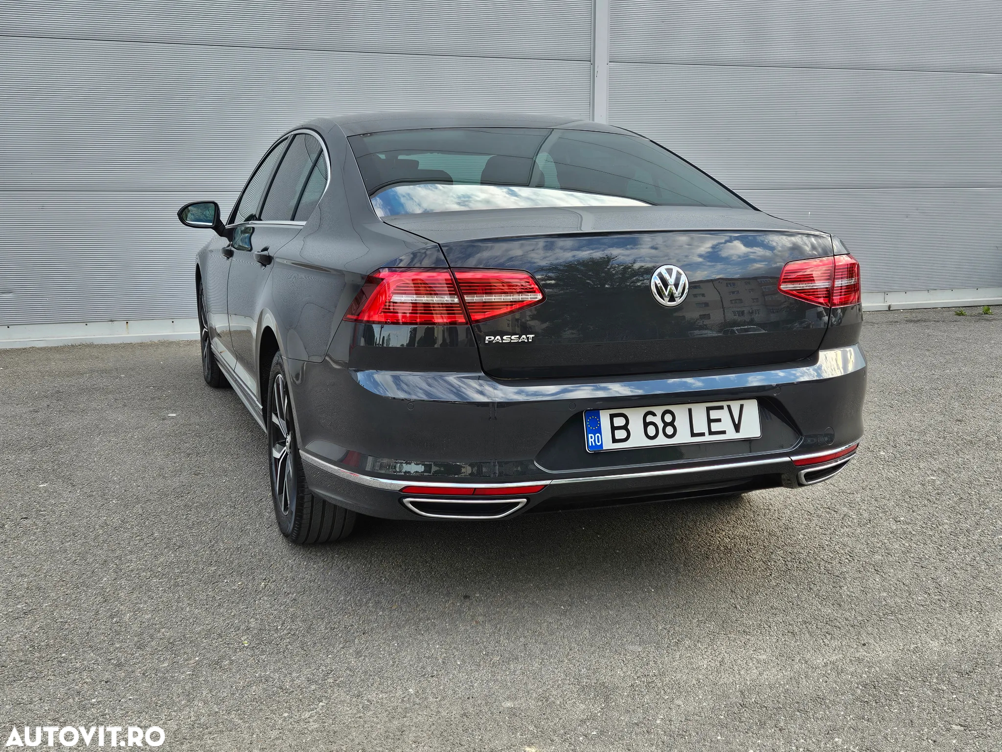 Volkswagen Passat 2.0 TDI DSG R Executive - 14