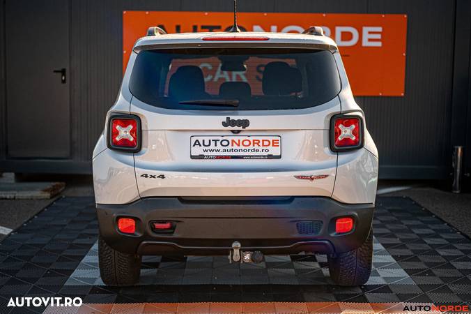 Jeep Renegade 1.3 Turbo 4x4 AT9 Limited - 11