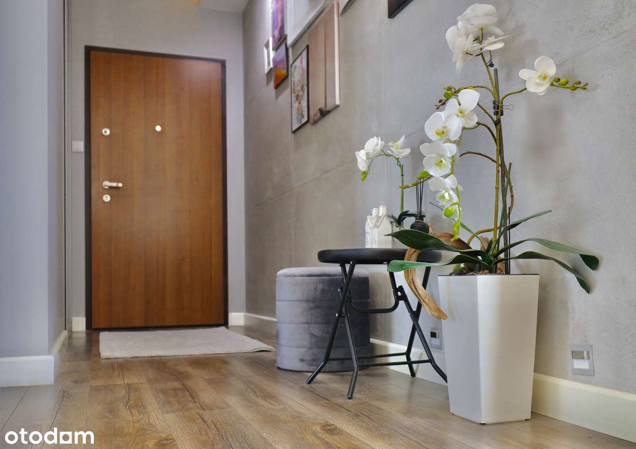 Mieszkanie z widokiem na Warszawę, 16 piętro, 20 min do centrum, SKM-13