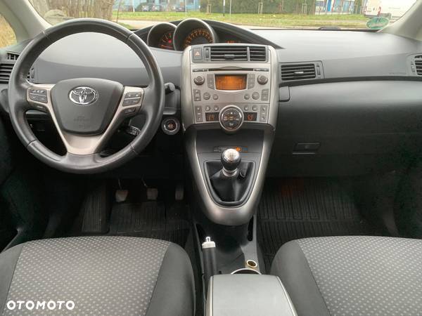 Toyota Verso 2.0 D-4D Premium 7os - 15