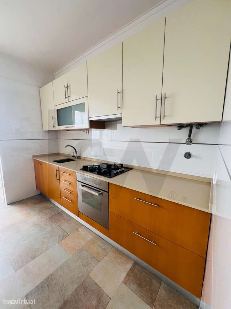 Apartamento T3 à Venda no Areeiro - Excelente Oportunidade! - Grande imagem: 4/30