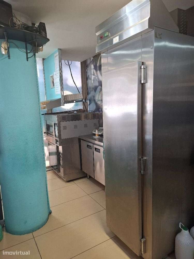 Trespasse Pastelaria e restaurante em Maximinos-5