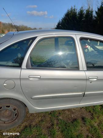 Klapa bagażnika EZRC Citroen Xsara picasso 2003r zdrowa części - 3