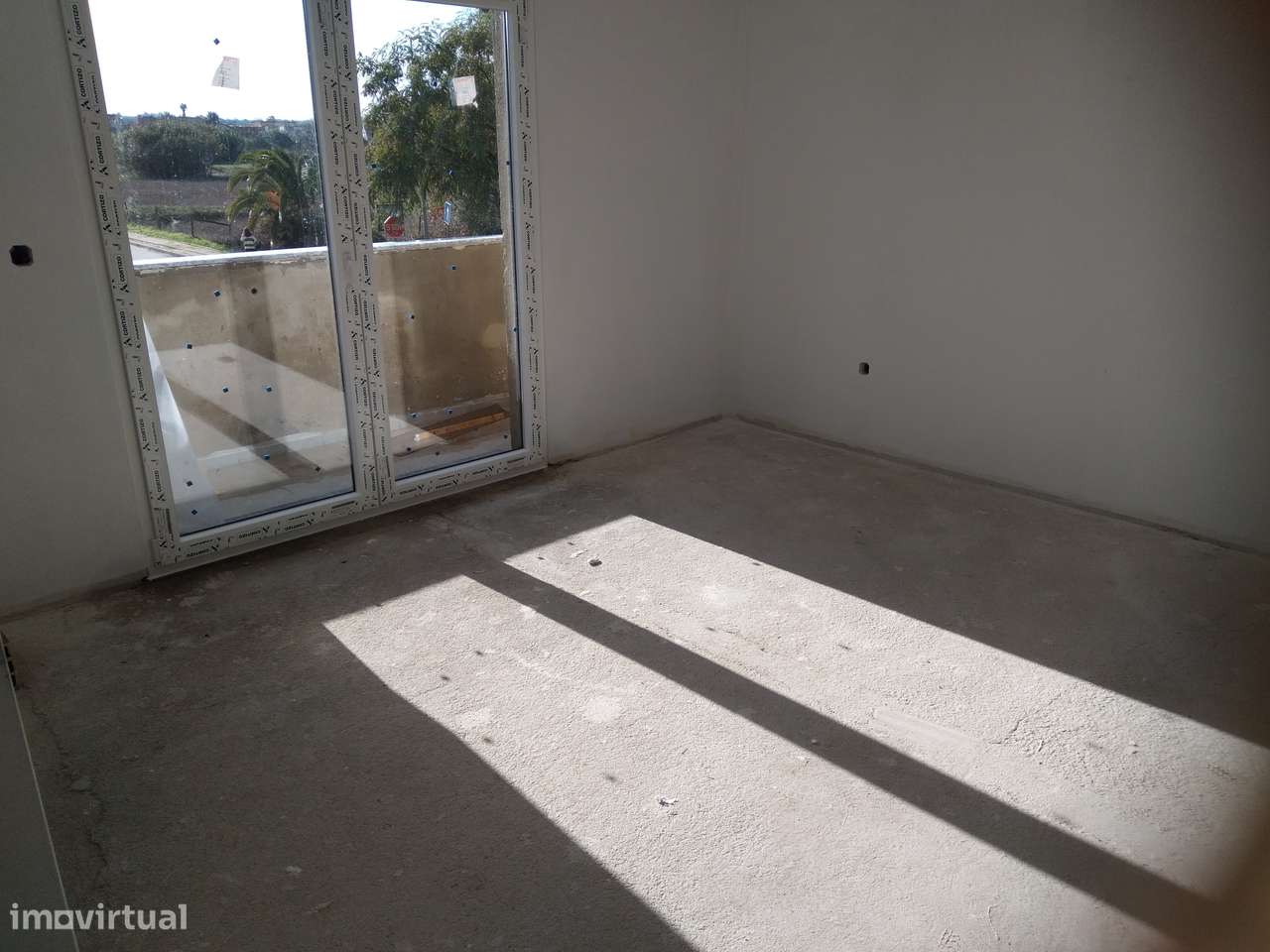 Moradia t3 geminada com 2 pisos na Quinta da Bonita Alhos Vedros - Grande imagem: 2/22