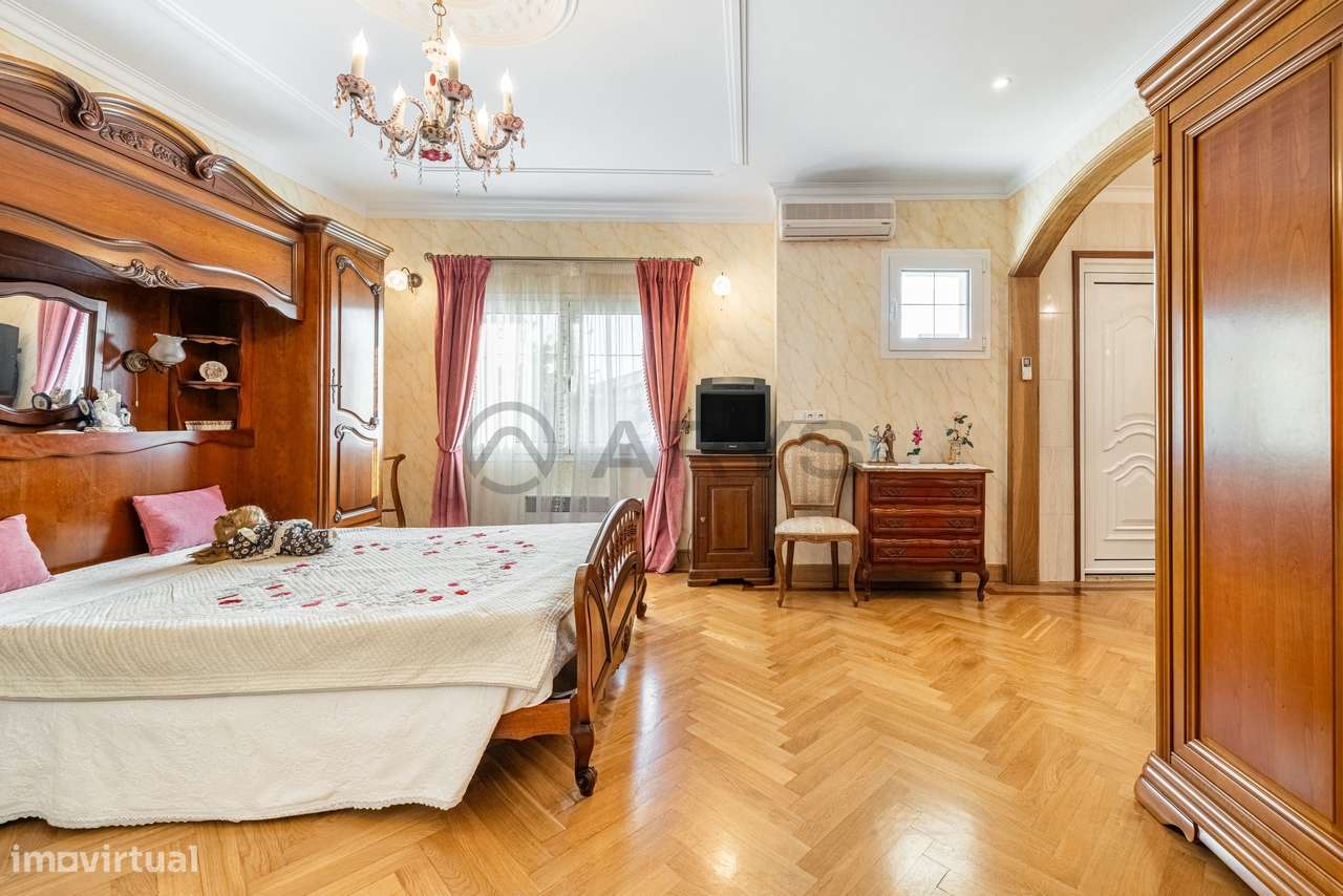 Moradia Isolada T5-21