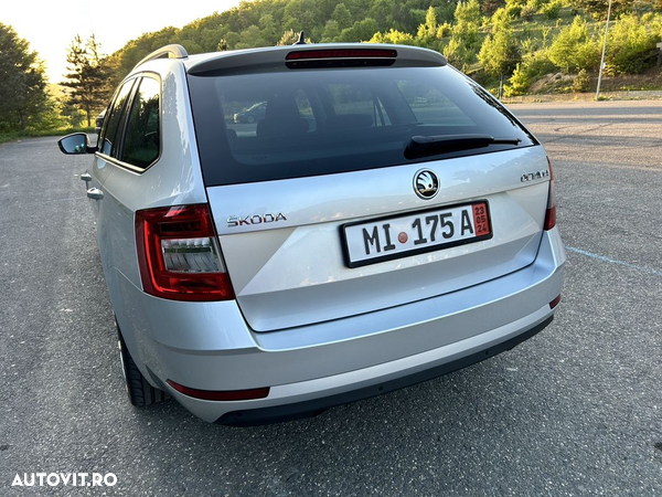 Skoda Octavia 1.6 TDI DSG Ambition - 7