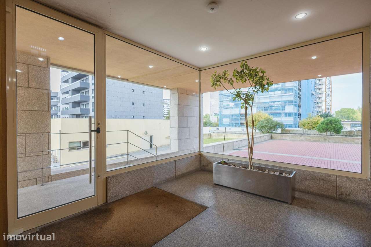 Apartamento T3  no Condomínio Fechado “Entre Quintas” –...-37