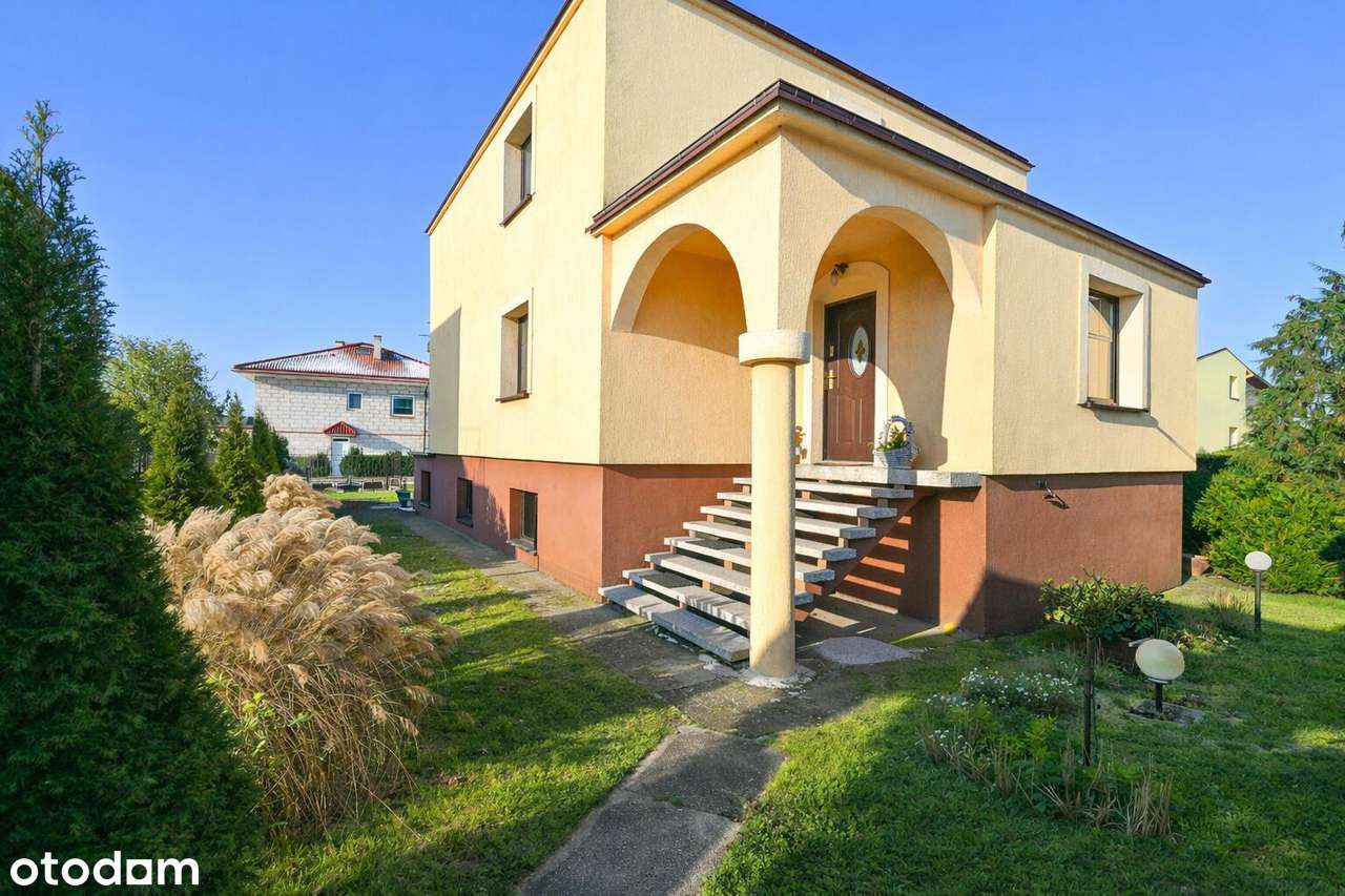 Wolnostojący dom blisko jeziora-1