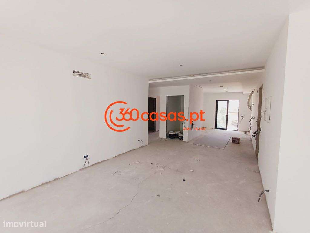 Apartamento T2 com garagem em Almancil-20