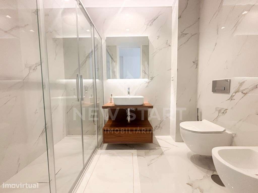 Apartamento T2 novo, garagem, piscinas, vista mar, Del Mar em Olhão-14