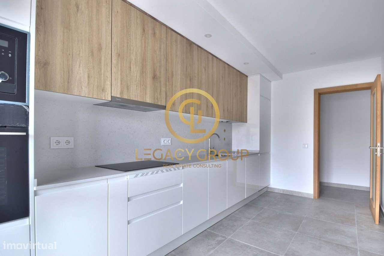 Apartamento com 2 quartos em Armação de Pêra a 1 Minuto da Praia! - Grande imagem: 2/34