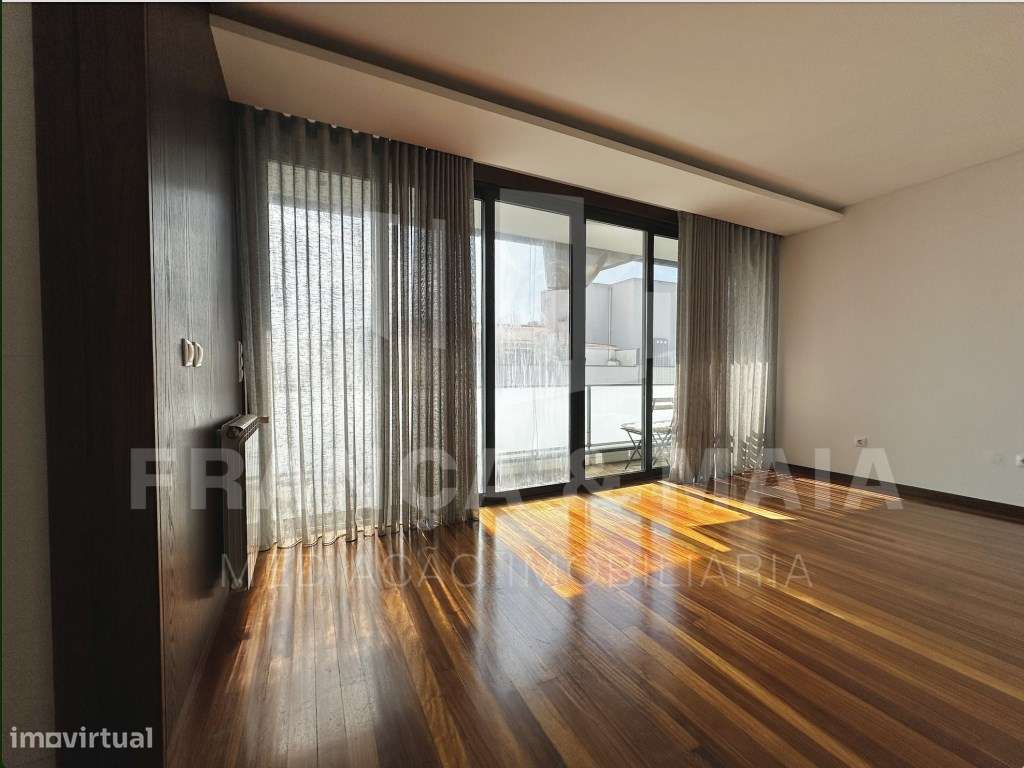 Apartamento T2 para arrendamento - Canelas - Grande imagem: 4/23