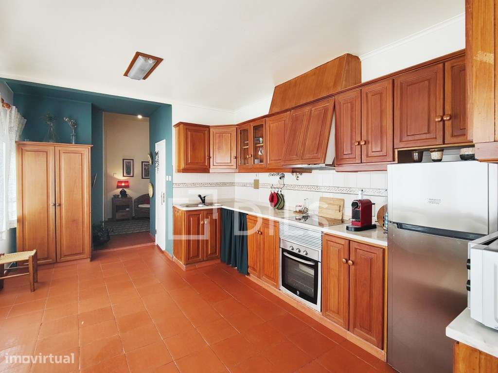 Moradia T3+1 com varanda, na Parede - Grande imagem: 5/30