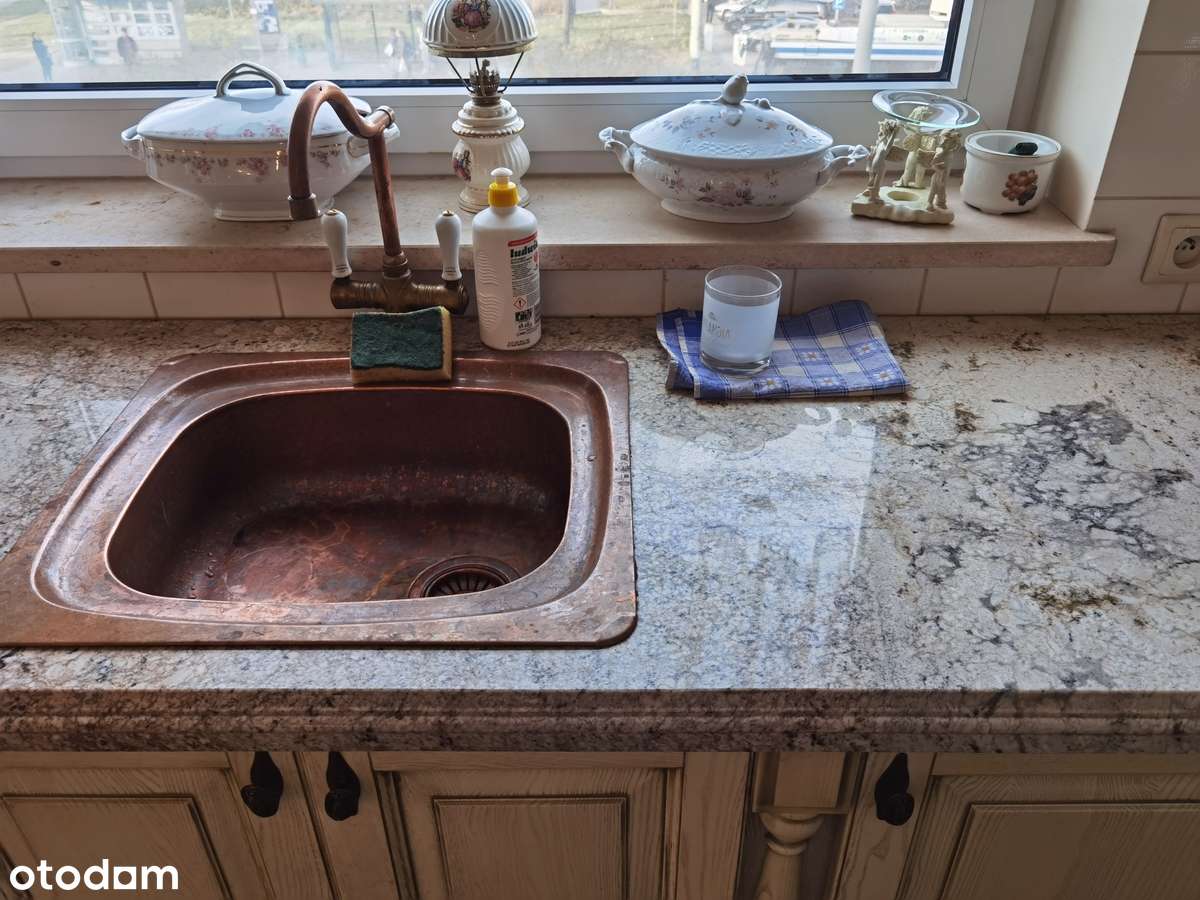 3 pok. 74,3m2, 2/3p, budynek z 2007, winda, wykończone w stylu włoskim-9