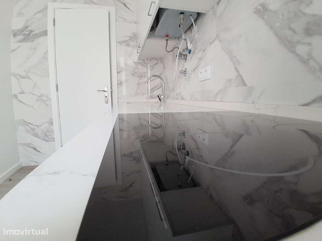 T3 Remodelado em Alvalade com varandas - Grande imagem: 5/42