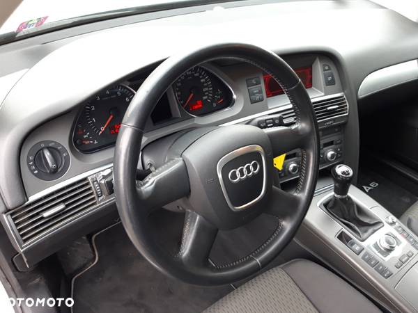 Audi A6 2.4 - 14