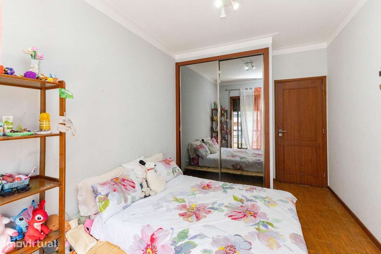 Moradia T3+1 Renovada em Fânzeres (Seixo).Garagem, Jardim e...-19