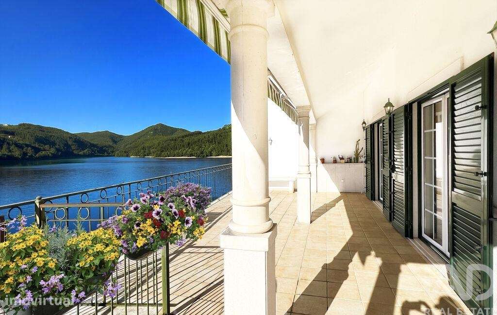 Casa de Campo T4 em Nossa Senhora do Pranto de 260,00 m2 - Grande imagem: 4/29