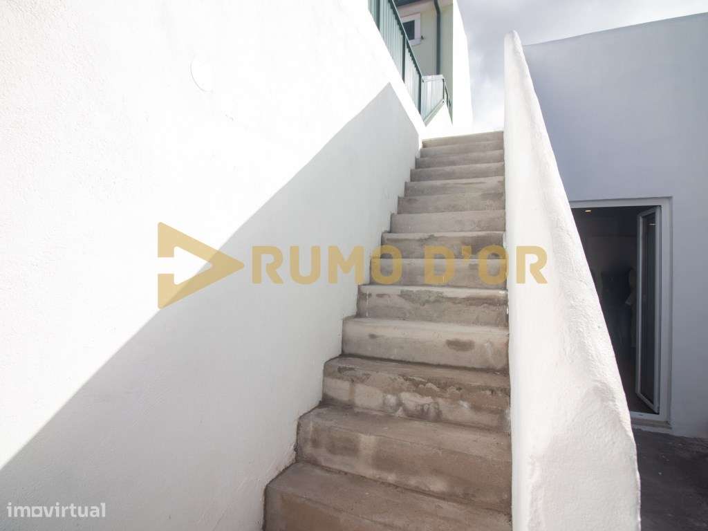 Moradia T3 Olhalvo com logradouro e terraço-23