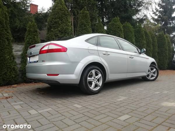 Ford Mondeo 1.8 TDCi Silver X - 13
