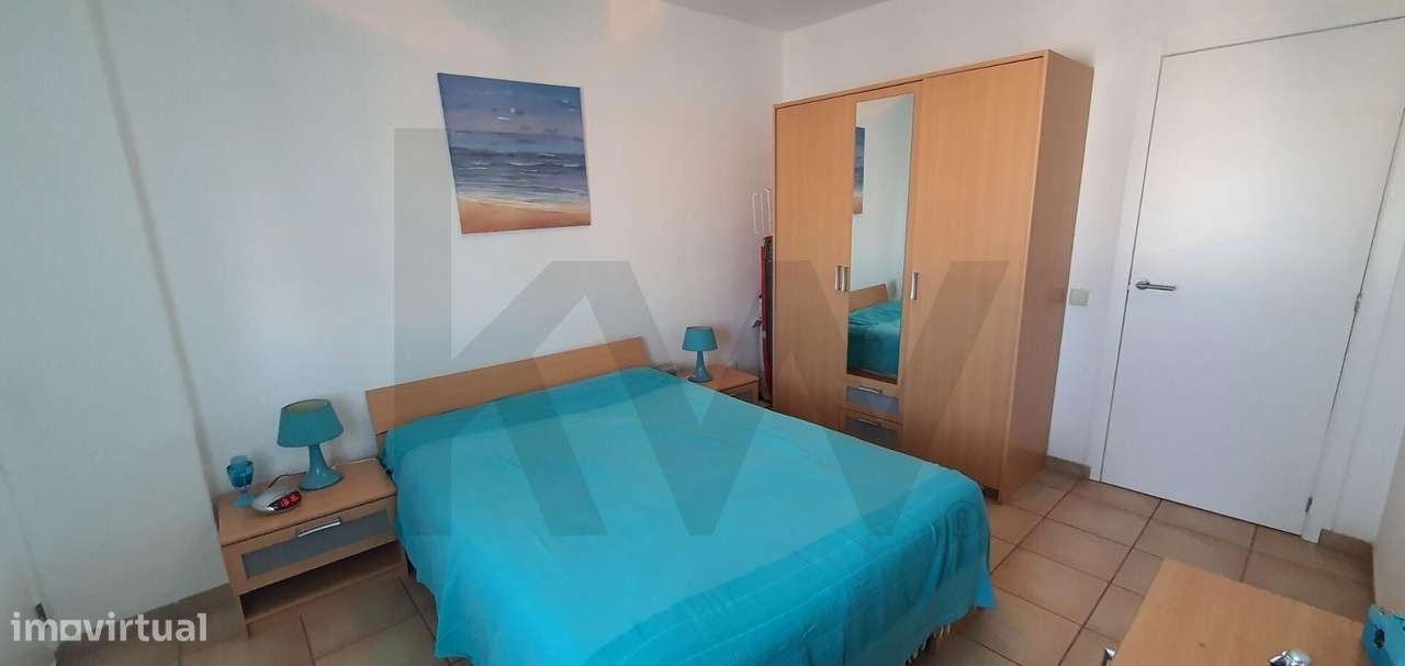 Viva a dois passos do mar - T1 na 2ª linha da Praia, com vista panorâm-8