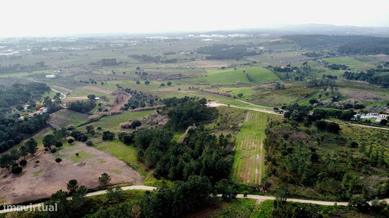 Apresento terreno com total de 5 520m2, localizado na Lapa, Cartaxo-13