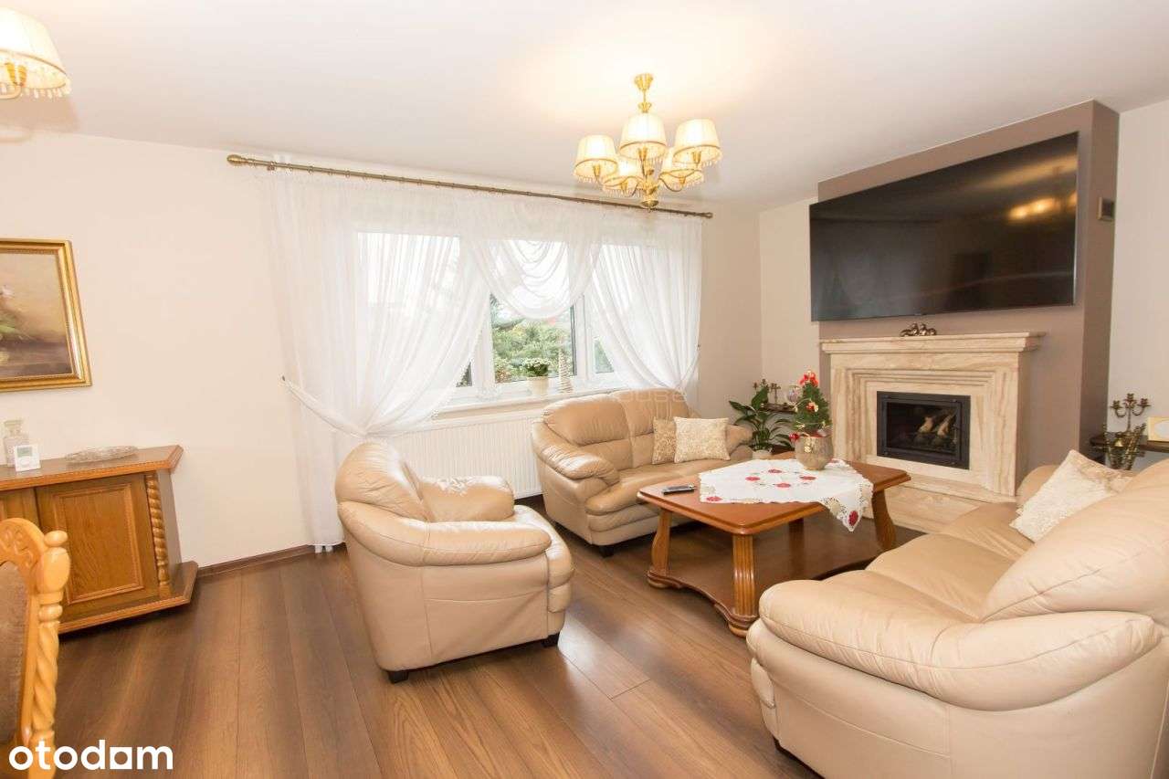 Dom w Miastku- 134m2, dwa garaże, światłowód.-1